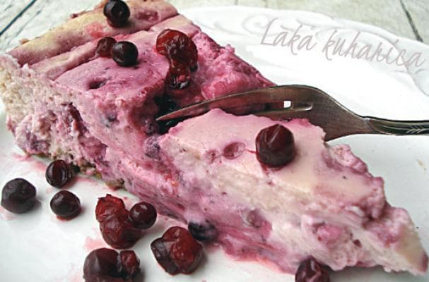 Sweet and Simple: Cheesecake With Cranberries