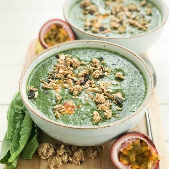 Green Smoothie Bowl with Kale, Plum and Passionfruit Granola Topping