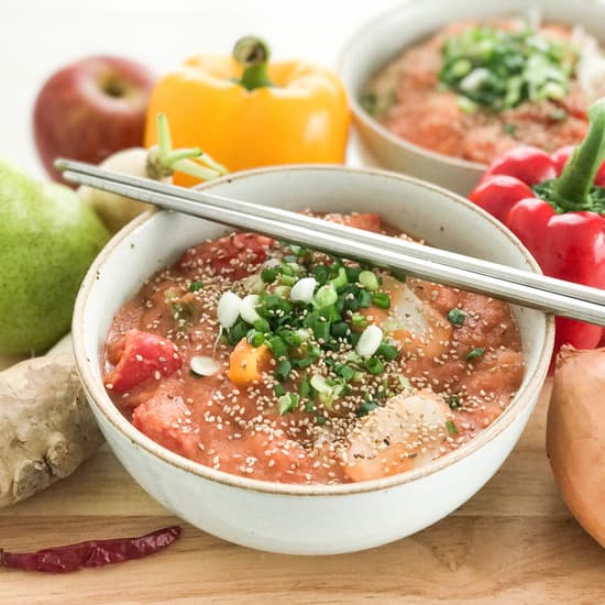 Korean style Rice Cake with Fruity Tomato Sauce and Stir fried Vegetables
