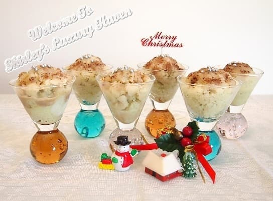 Christmas Matcha Granita With NuStevia Chocolate Toppings