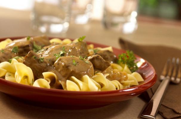 Foodista | Easy Dinner Recipe: One Skillet Beef Stroganoff