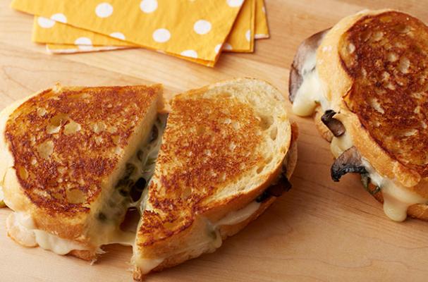 Roasted Poblano and Mushroom Grilled Cheese