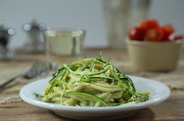 Spaghetti with Avocado Sauce