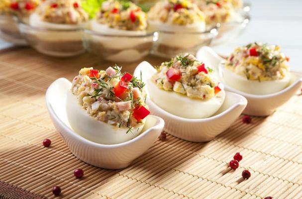 Lemon Dill Chicken Salad Stuffed Eggs