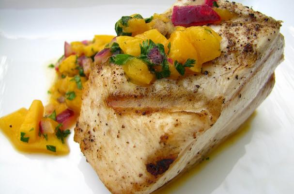 Grilled Tuna With Mango Salsa