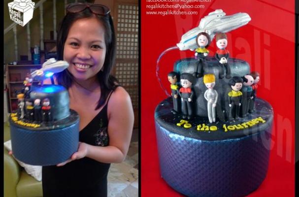 Star Trek Voyager Cake 