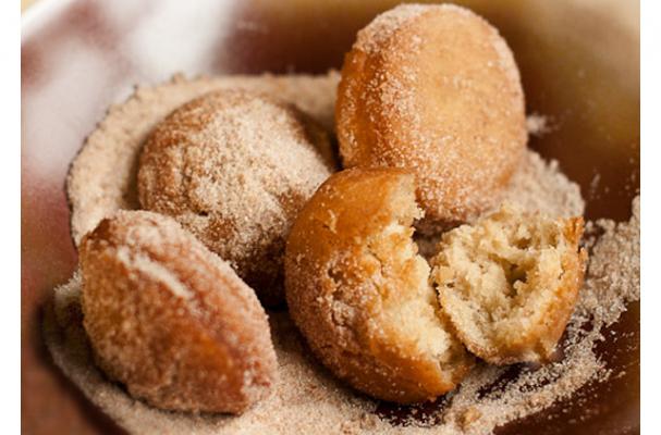 apple cider doughnuts