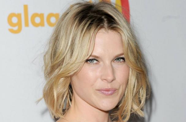 Ali Larter to Release New Cookbook 