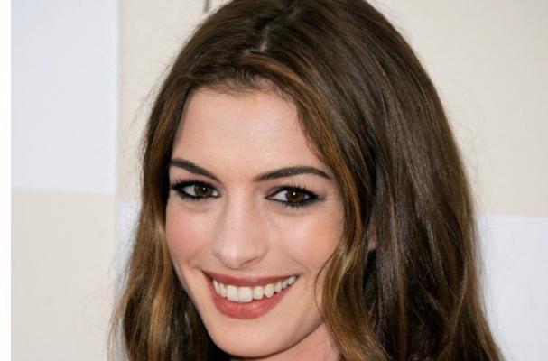 Anne Hathaway Serves Vegetarian Menu at Engagement Party