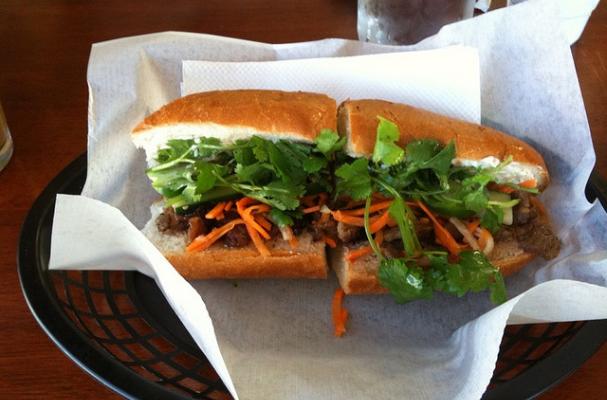 Foodista Vietnamese Sandwich (Bahn Mi)
