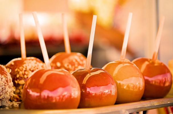 caramel apples