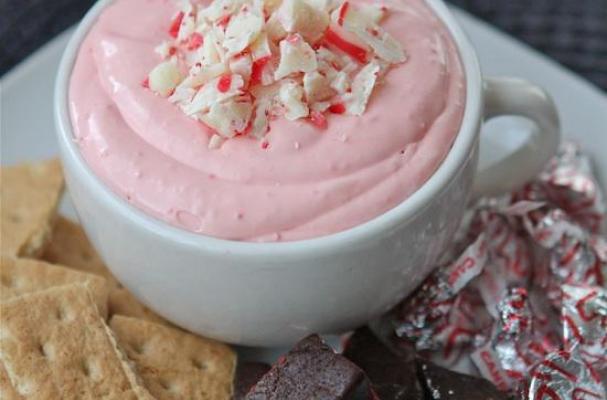 Candy Cane Kiss Marshmallow Dip