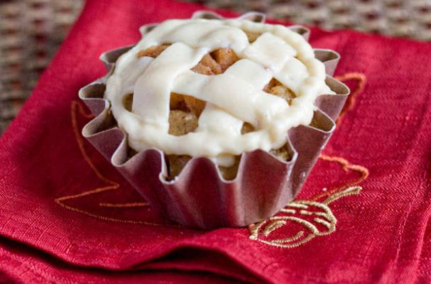 Caramel Apple Pie Cupcakes