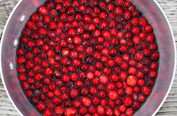 fresh cranberries ready to be turned into sauce!