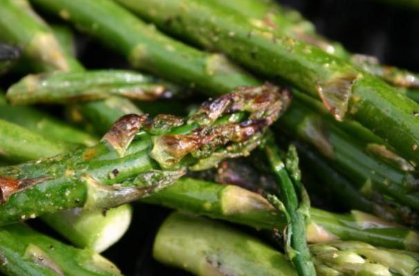 Grilled asparagus