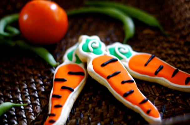 Curvy Carrot Sugar Cookies