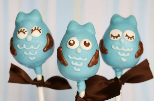 Blue Owl Cake Pops