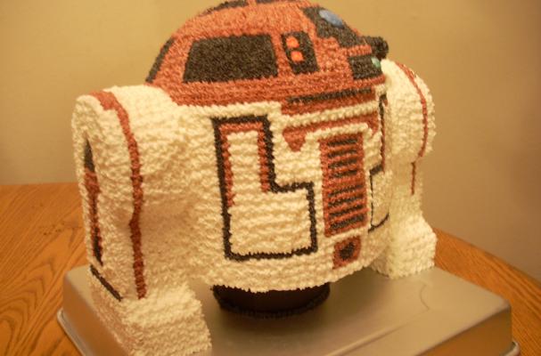 Star Wars R2D2 Cake 