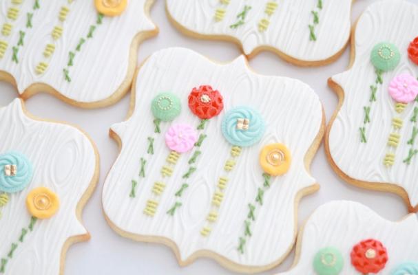 Stitched Button Bouquet Cookies