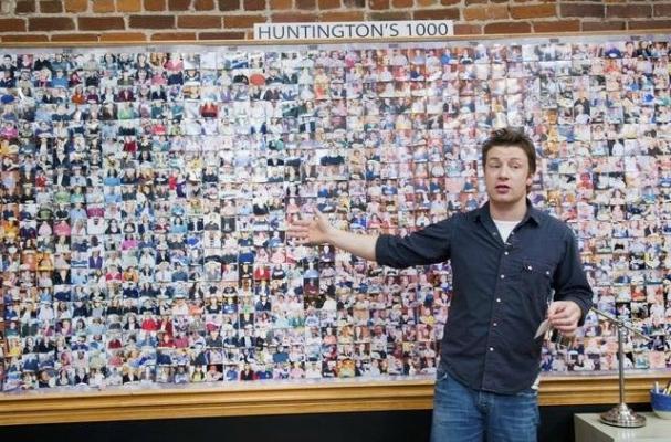 Jamie Oliver Holds Fundraiser for Food Revolution