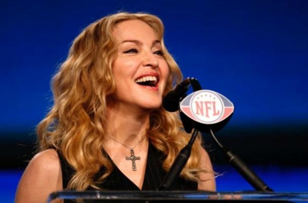 Madonna Treats Super Bowl Staff to Pizza