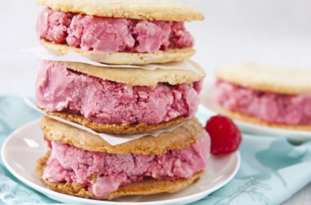 ice cream sandwiches