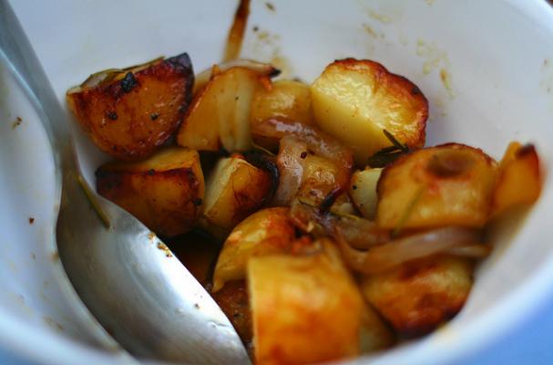 honey paprika pan roasted potatoes