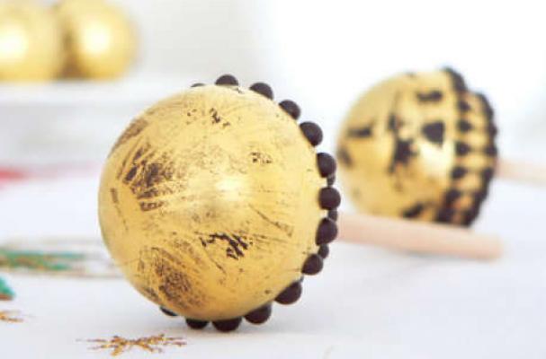 Single Malt Golden Chocolate Lollipops