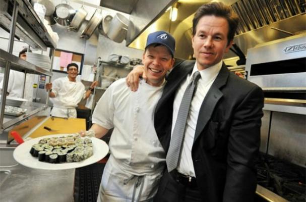 wahlburgers european expansion